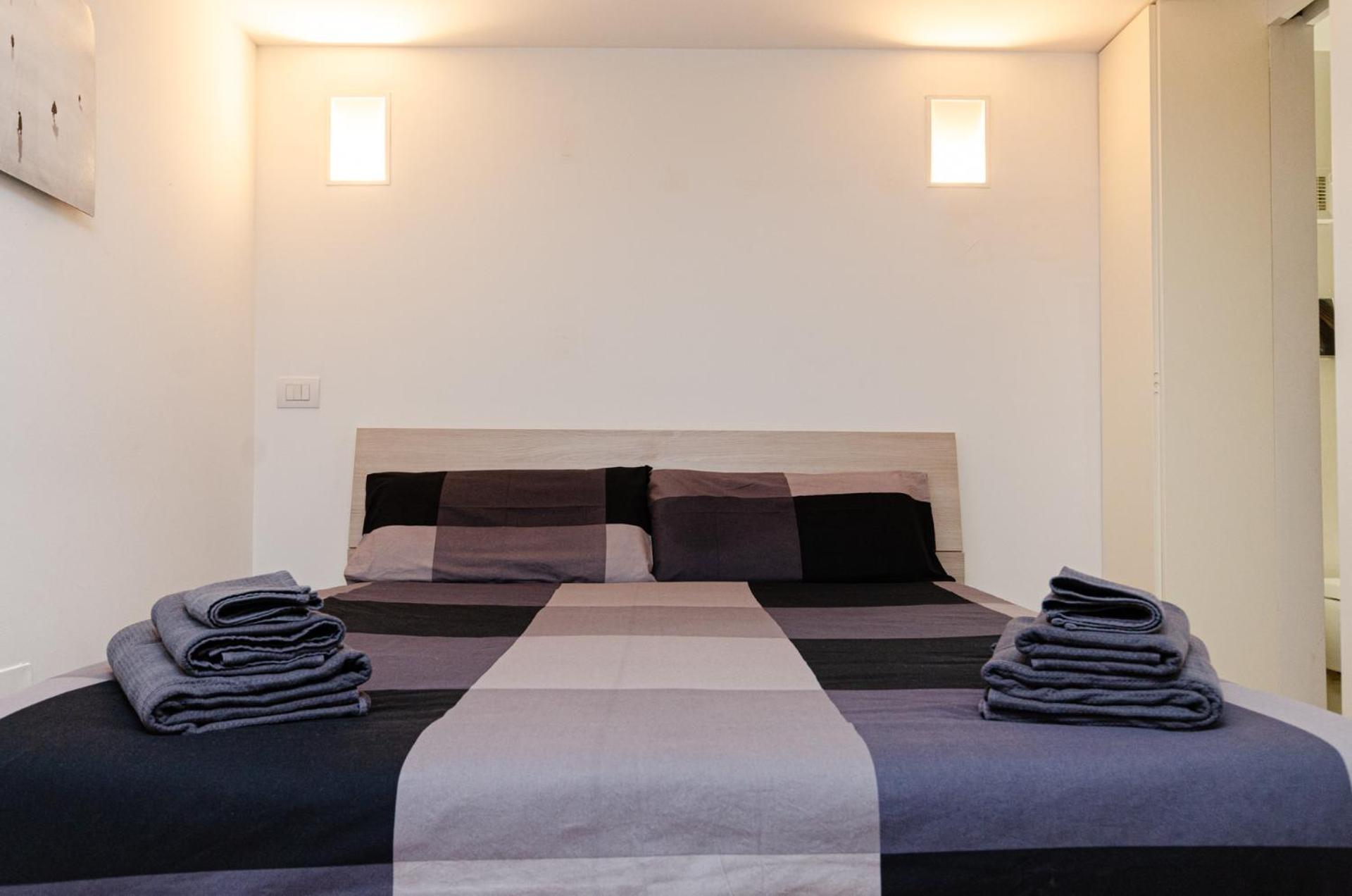 Vivimihome Loft Su Due Livelli Con Terrazzo Milano Exteriör bild