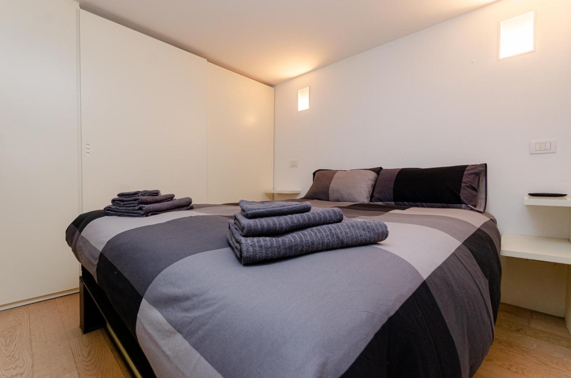 Vivimihome Loft Su Due Livelli Con Terrazzo Milano Exteriör bild
